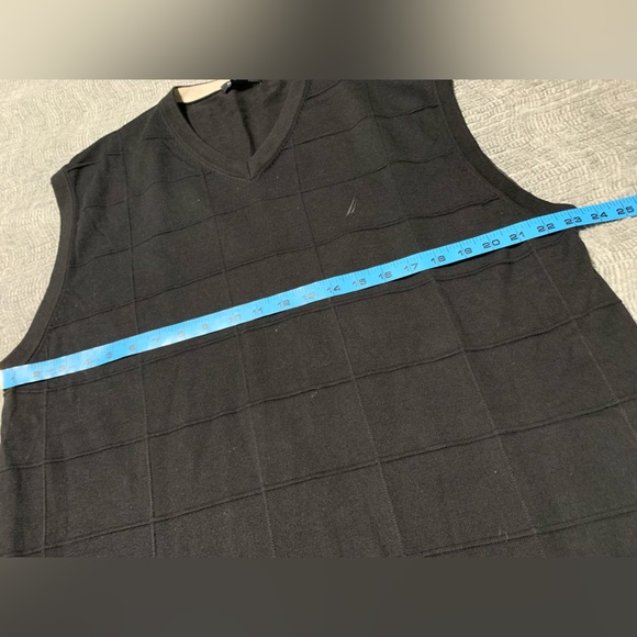 3/$20 Men’s NAUTICA Black Sleeveless Sweater Vest Size EXTRA LARGE - Picture 7 of 9